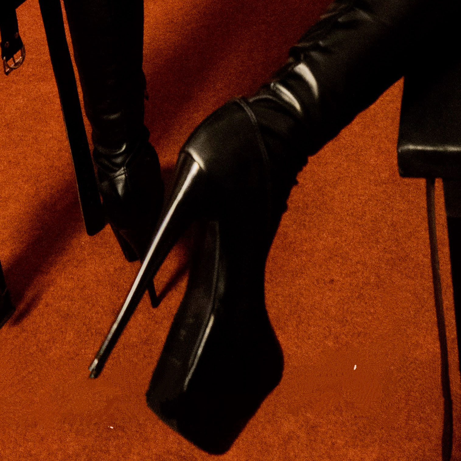 Sharp heels, where to put them?